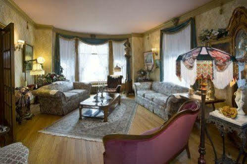 Port City Victorian Inn Muskegon Eksteriør billede
