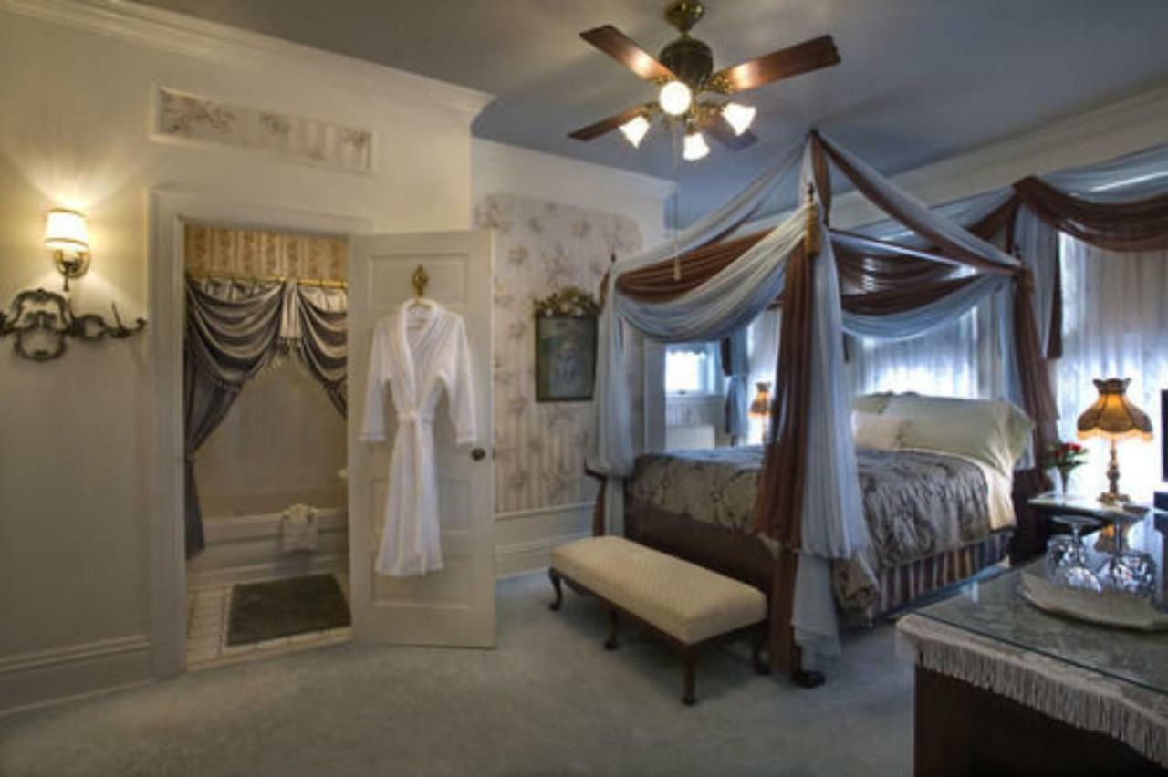 Port City Victorian Inn Muskegon Værelse billede