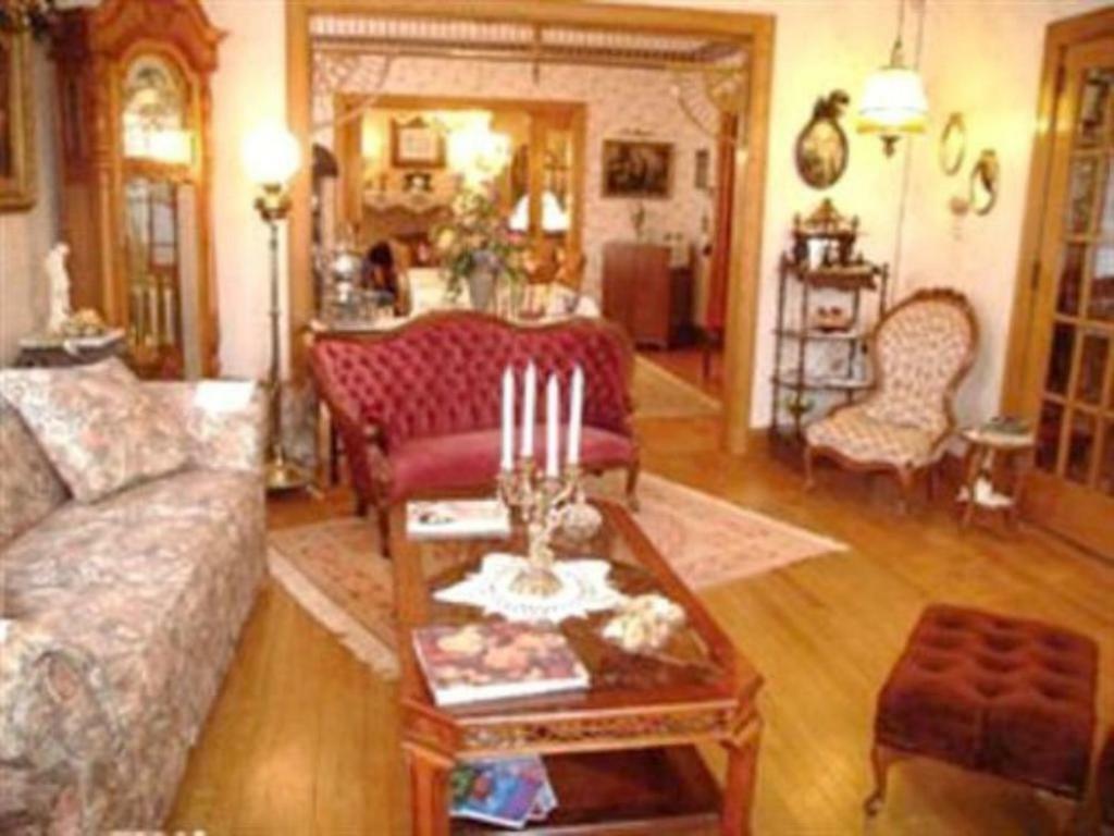 Port City Victorian Inn Muskegon Eksteriør billede