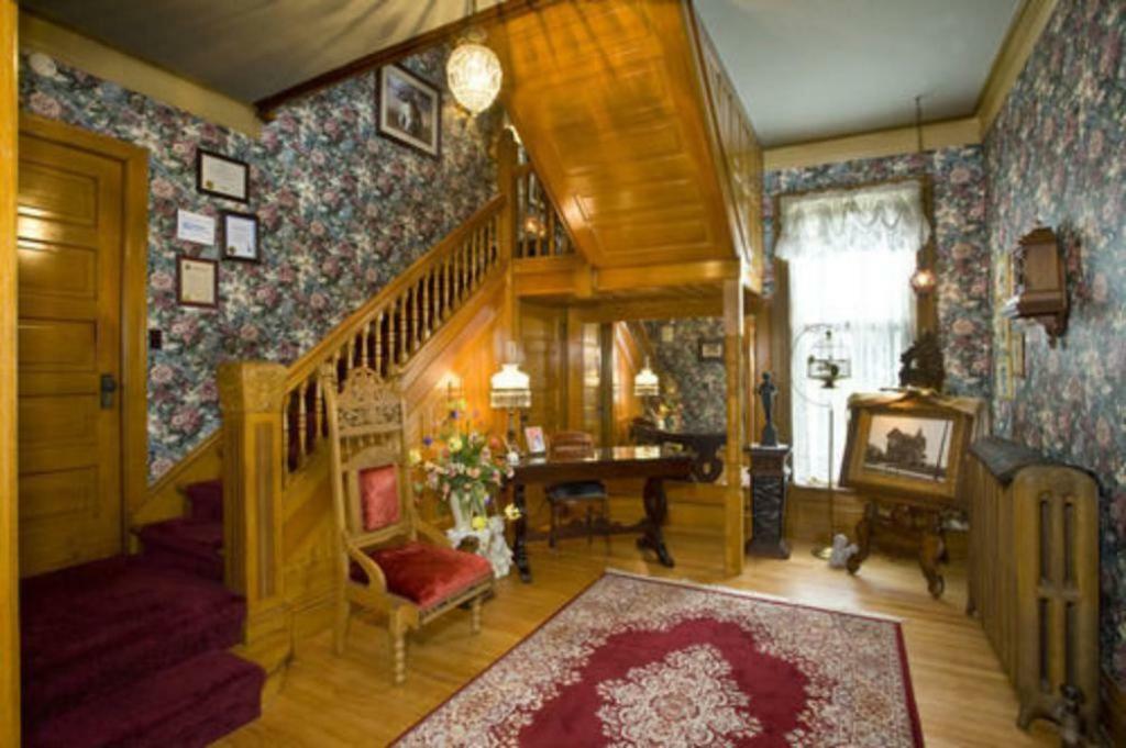 Port City Victorian Inn Muskegon Eksteriør billede
